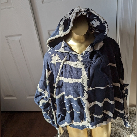 Tye Dye Hoodie - Picture 6 of 12